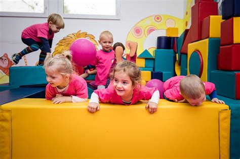 Detské centrum a jasle Julinka: kompletná starostlivosť, výchova a vzdelávanie pre deti od jedného do troch rokov